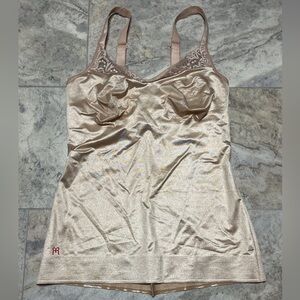 Ruby Ribbon Beige Original Lace Cami Style Womens 40 Slimming Smoothing